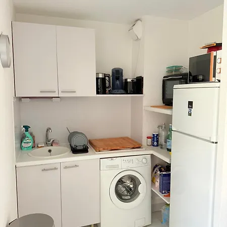 Apartamento Privee Avec Balcon, Piscine Et Place De Parking *